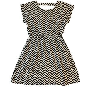 Pink Republic Women Dress M Black Chevron Fit & Flare Short Sleeve Knee Length